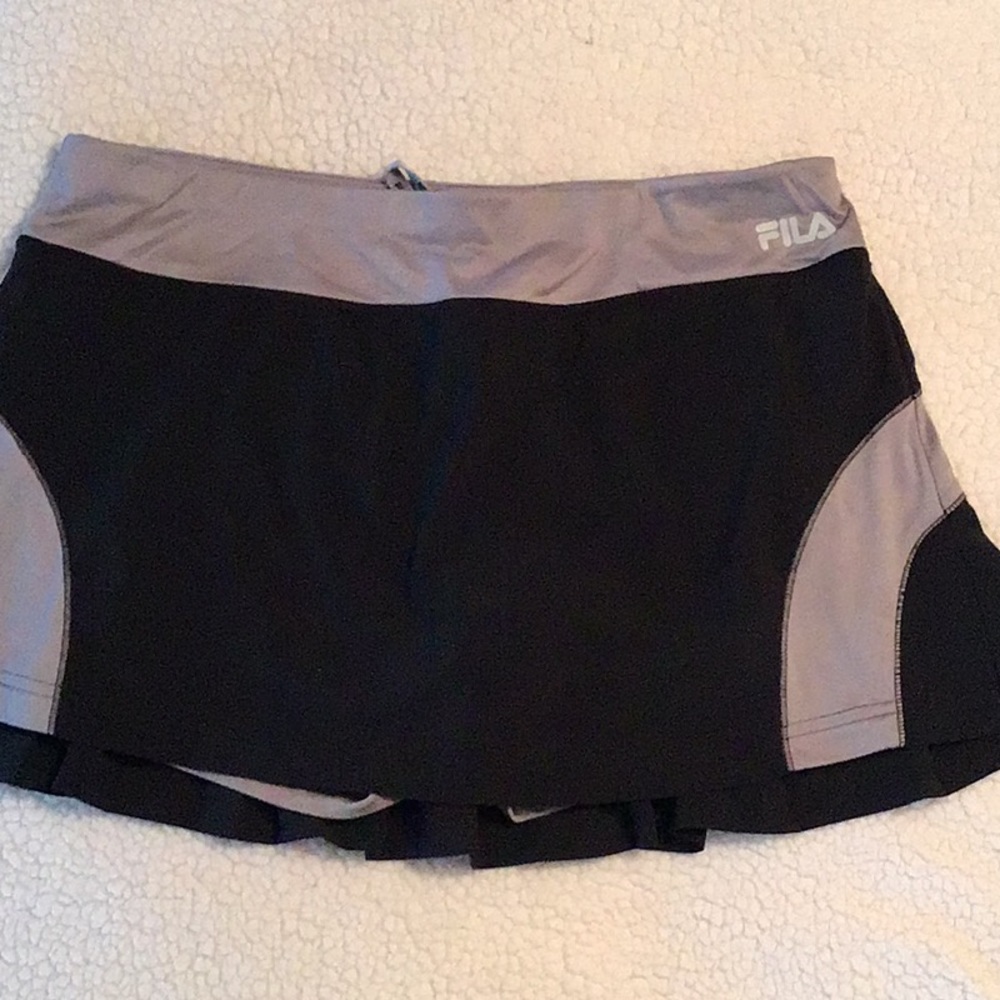 Fila tennis skort.  Size XL.